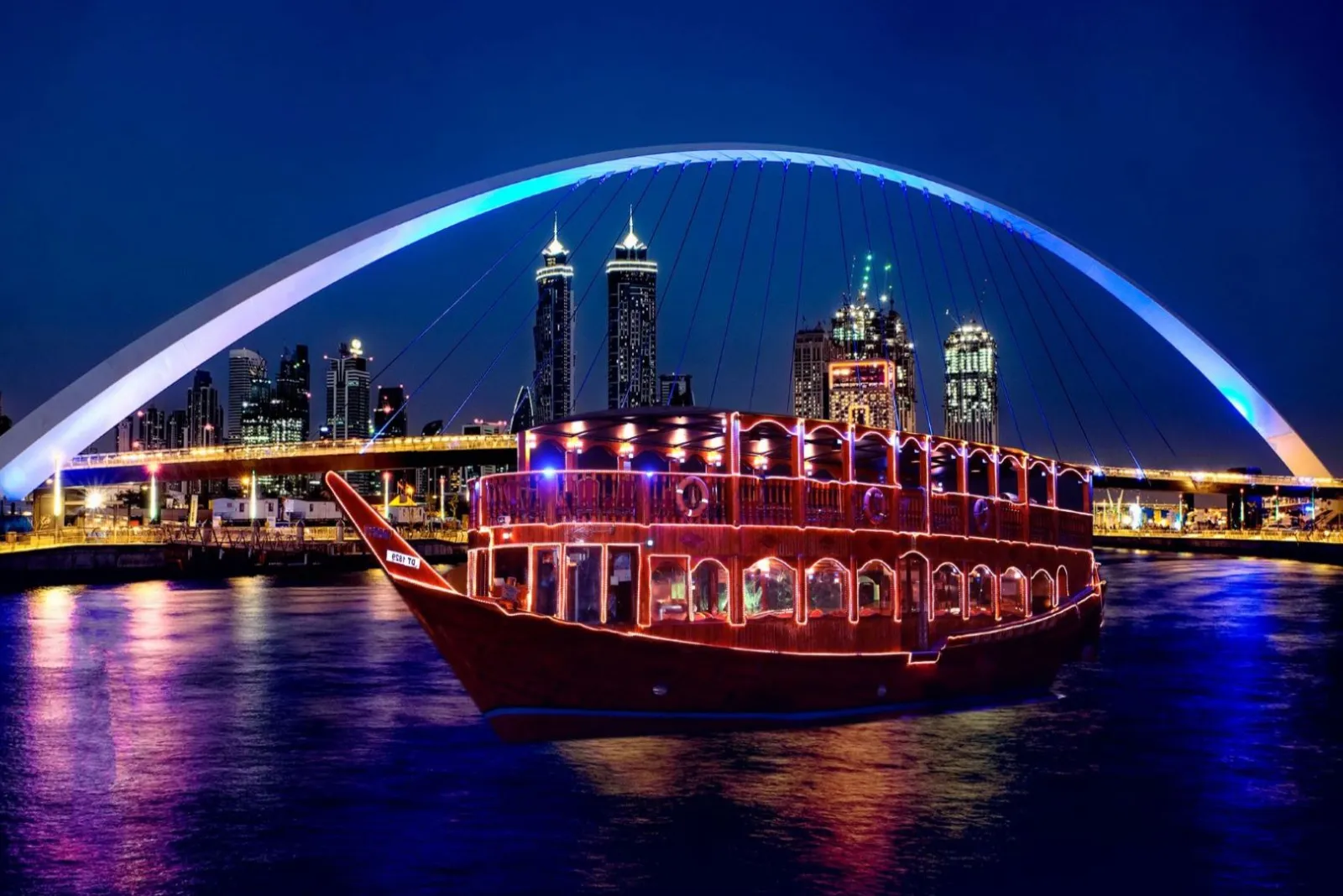 Dubai Water Canal Cruise With Dinner