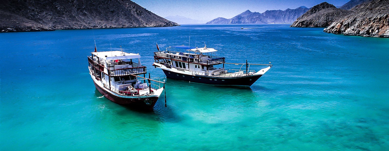 Musandam Dibba Dhow Cruise Tour from Dubai