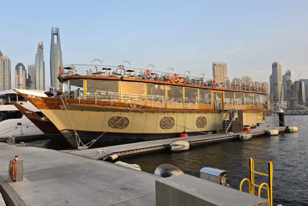 Glass Cruise In Dubai Marina With Dinner & Entertainment Shows