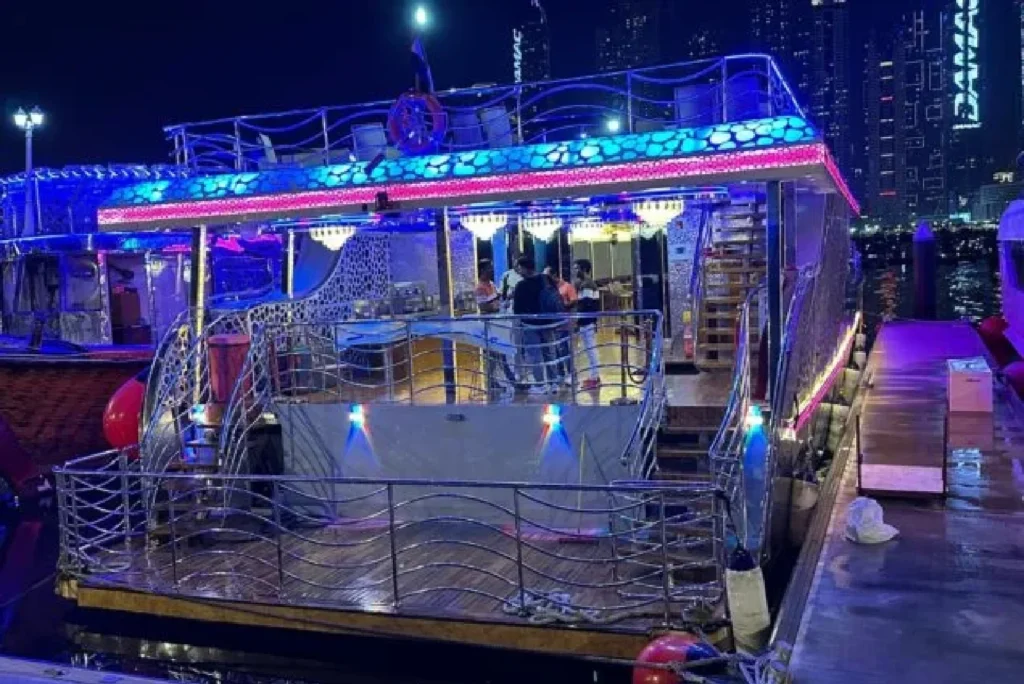 Premium Cruise (Luxury Yacht) With Dinner, Dubai